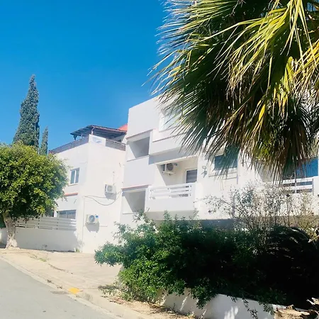 Sea Glimpse דירה *